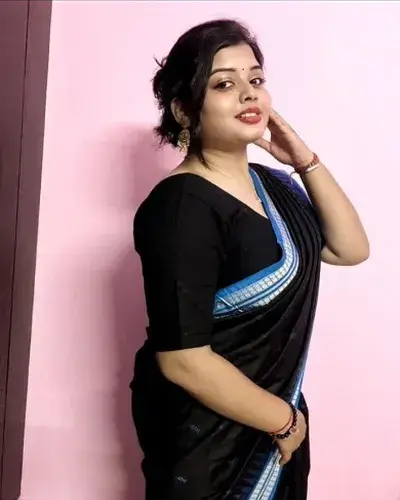 Call Girl in Domjur